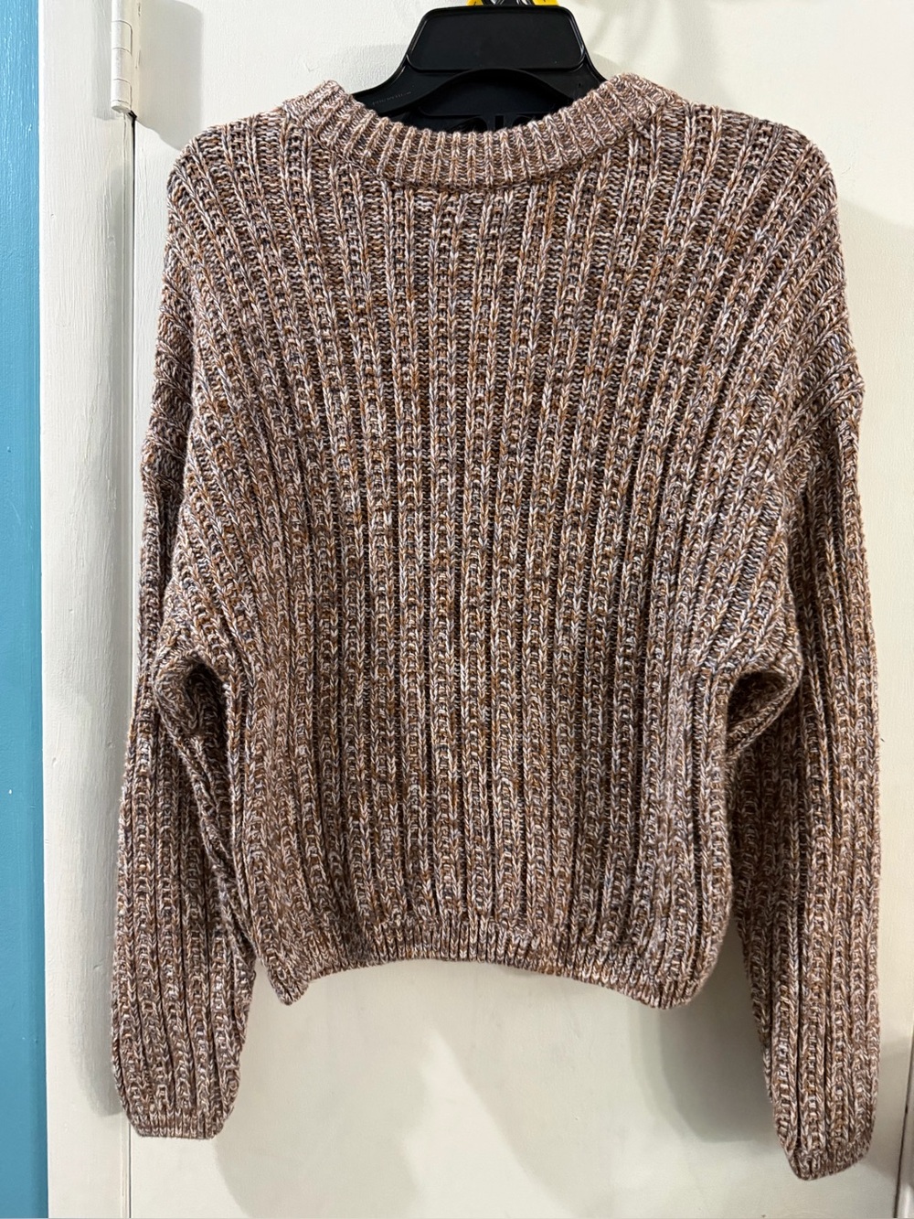 Universal Thread Medium Sweater